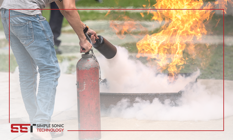 كيفية استخدام طفايات الحريق بالصور